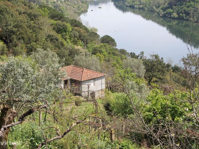 Moradia para restauro com vista rio em Bem Viver, Marco de Canaveses