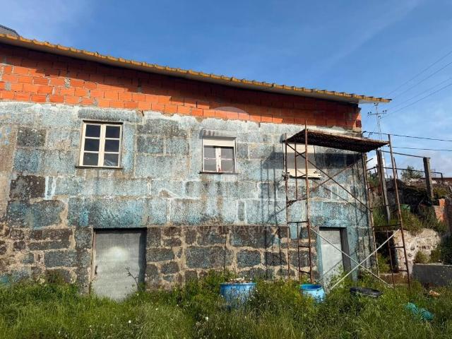 Moradia para Restauro em Ancede, Baião