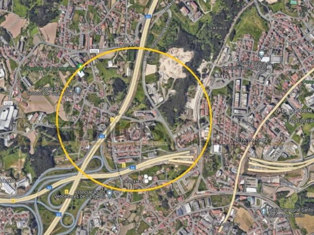 Moradia para restauro, em Águas Santas, na Maia 128m² Águas Santas e Moure