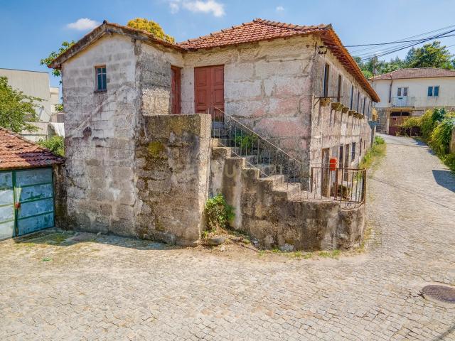 Moradia para restauro em São Martinho de Recezinhos, Penafiel