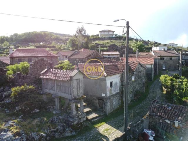 Moradia para Restaurar em Vila Chã – Ponte da Barca