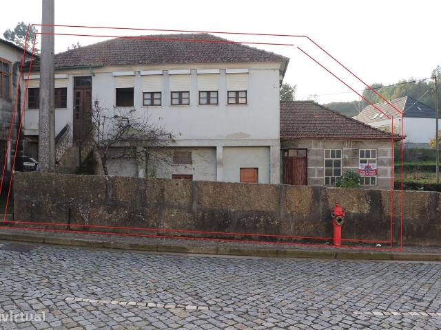 Moradia para Restaurar T3 Venda em Campo So Martinho, So Salvador