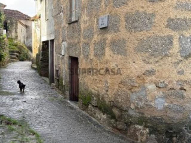 Moradia para Restaurar T3 Venda em Covas e Vila Nova de Oliveirinha,Tábua