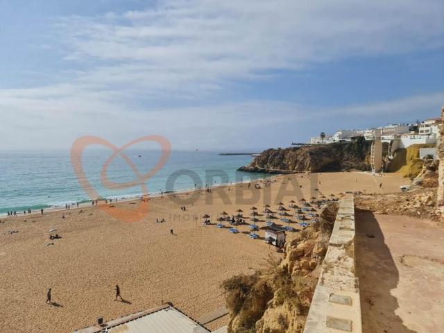 Moradia para venda no centro histórico de Albufeira com vist. 340m² Albufeira Olhos de Água