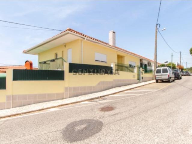 Moradia para venda nas Quintinhas totalmente remodelada