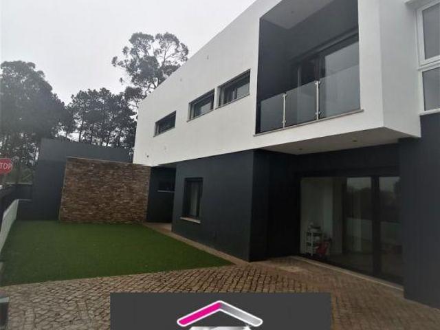 Moradia para venda T5 + 1 Carrasqueira Sesimbra | 26083517332