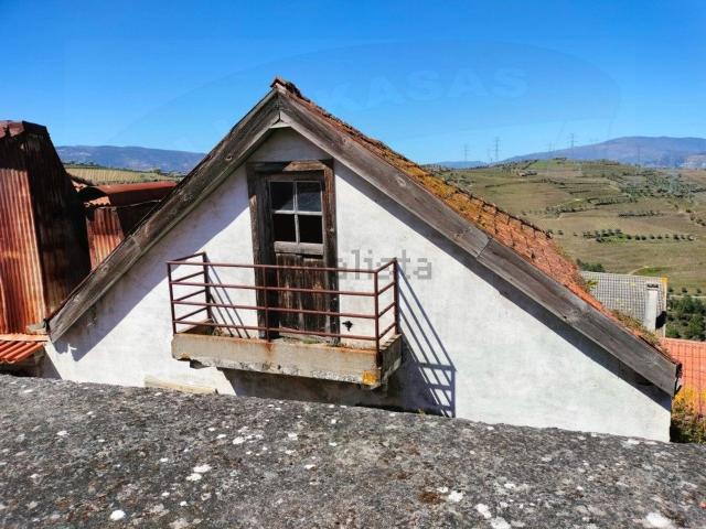 Moradia, Parada do Bispo Valdigem