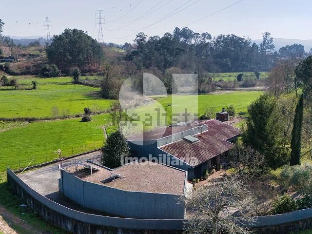 Moradia, Paredes