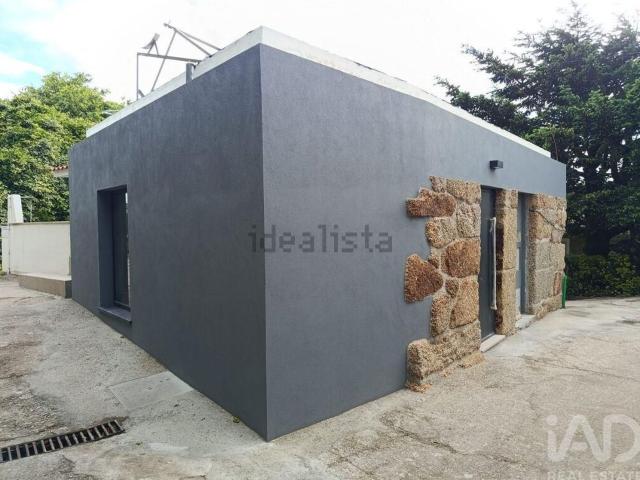 Moradia, Paredes de Viadores e Manhuncelos