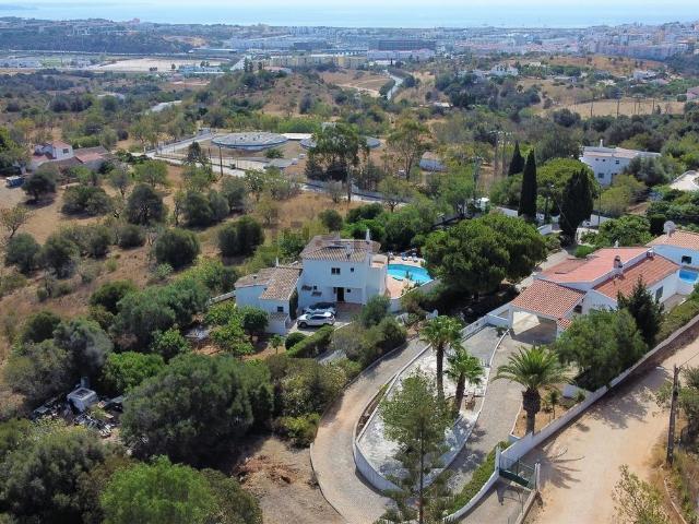 Moradia, Pedra Alçada, Lagos