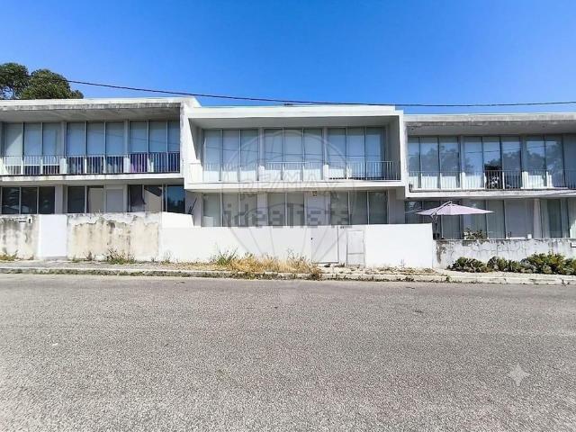 Moradia, Pedroso