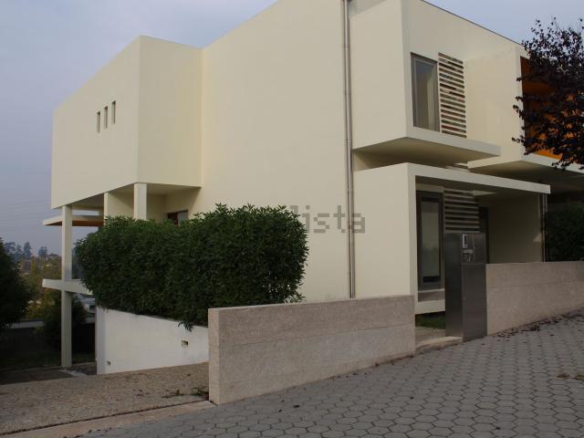 Moradia, Pedroso