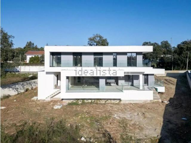 Moradia, Pedroso