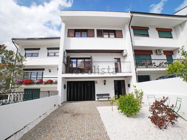 Moradia, Peso da Régua