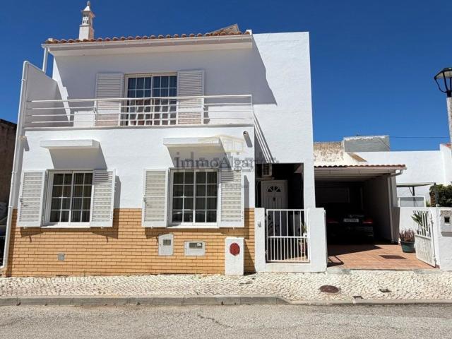 Moradia, Pêra