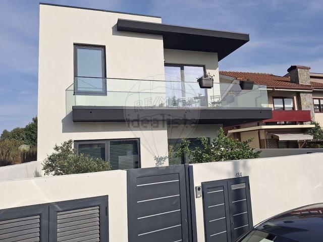 Moradia, Perafita Lavra Santa Cruz do Bispo