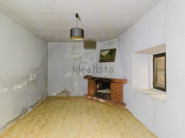 Moradia, Portunhos e Outil