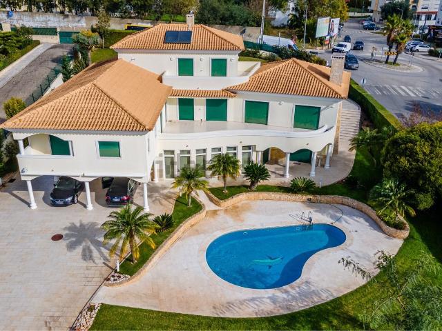 Moradia, Póvoa de Santa Iria e Forte da Casa