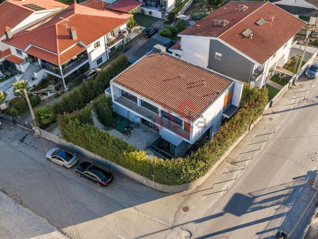 Moradia, Prazins Santo Tirso