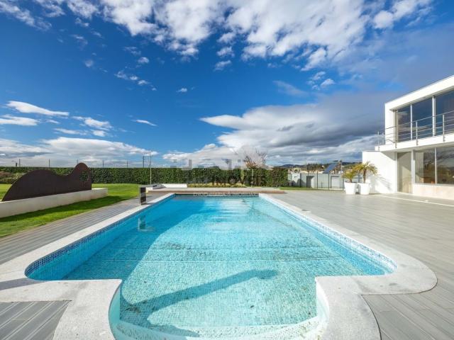Moradia, Prazins Santo Tirso e Corvite