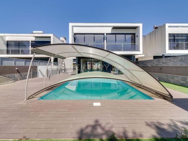 Moradia Premium T4 com Piscina, em Azeitão