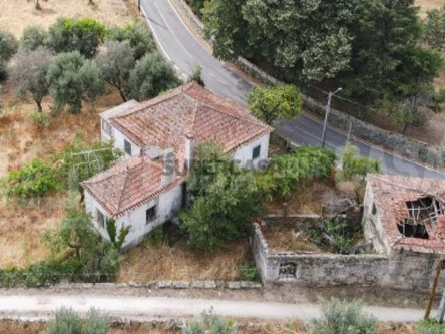 Moradia p/restaurar Quintela Azurara