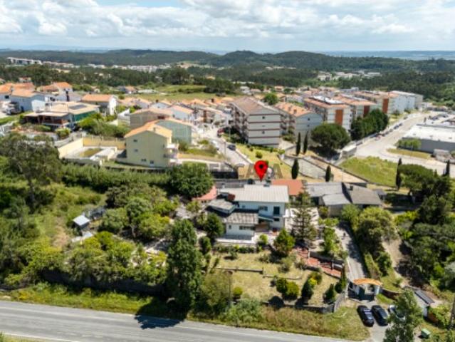 Moradia | Qualidade de Construção | Anexos | Jardim | Garagem | Charme