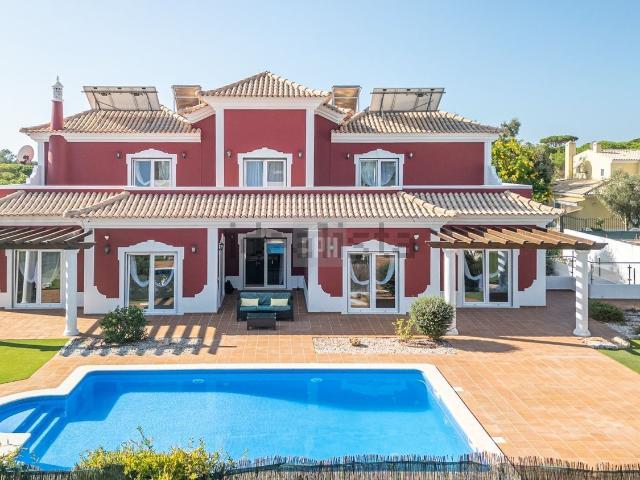 Moradia, Quarteira