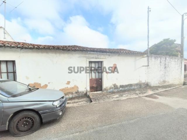 Moradia Quintal Garagem Santos Santarém Oportunidade
