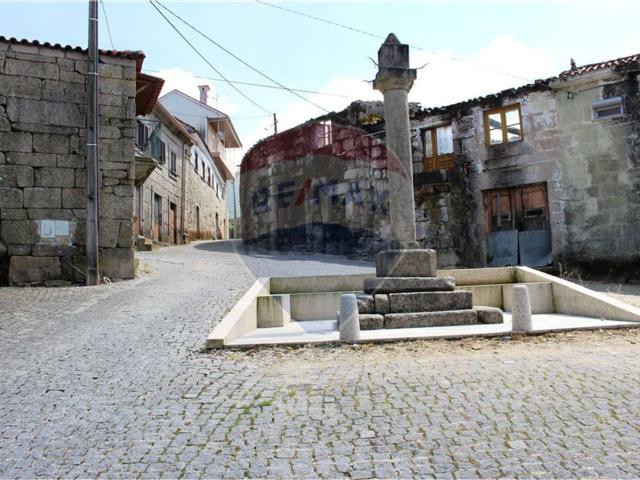 Moradia, Ruivães e Campos