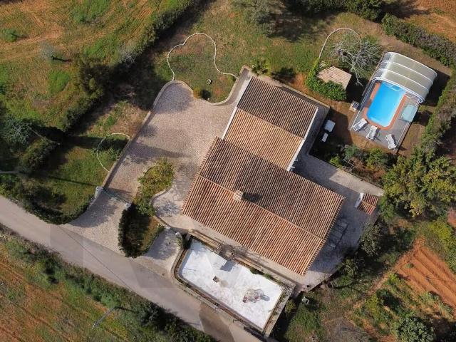 Moradia Rústica de Charme com Piscina e Licença de Alojamento Local | Vales de Pêra, Algarve
