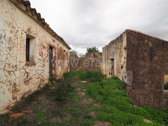 Moradia Rústica T3, Querença, Tôr e Benafim, Loulé | BPI Expresso Imobiliário