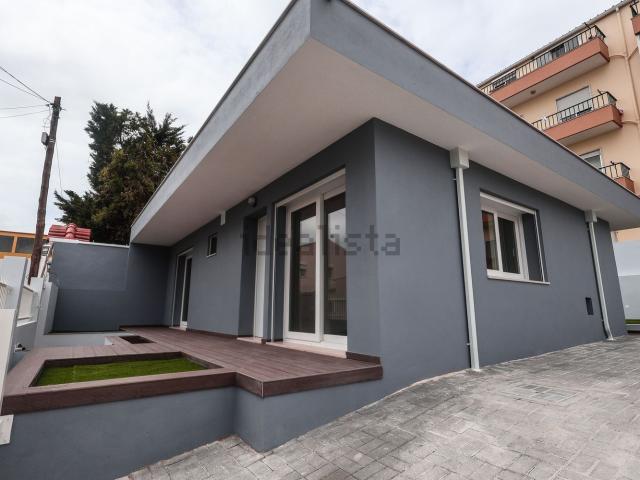 Moradia, Ramada e Caneças