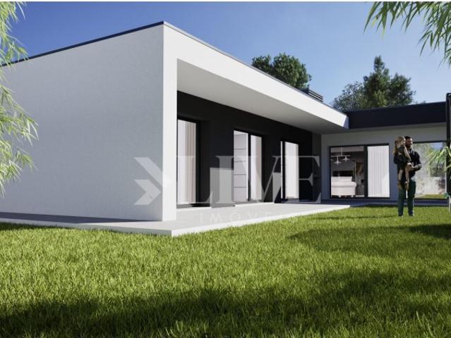 Moradia Rasteira 3 Isolada em Construção