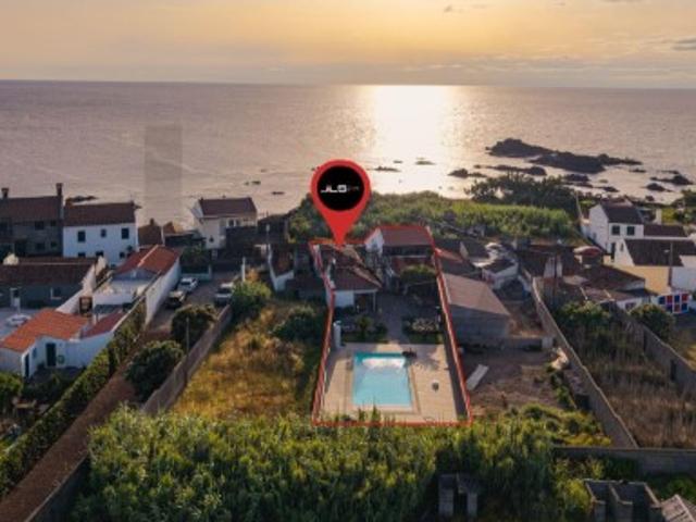 Moradia Regional T4 Licenciada para Alojamento Local Mosteiros, São Miguel