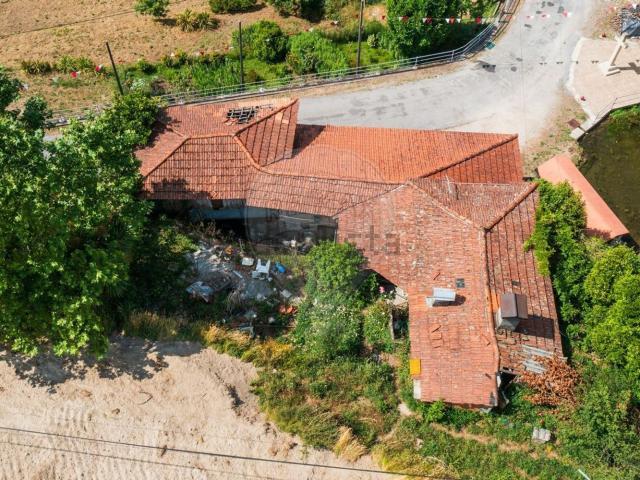 Moradia, Refojos de Basto