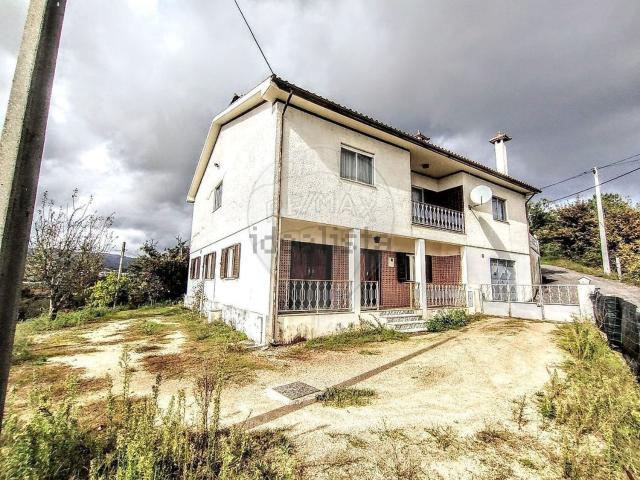 Moradia, Refojos de Basto Outeiro Painzela