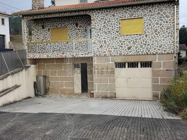 Moradia, Outeiro