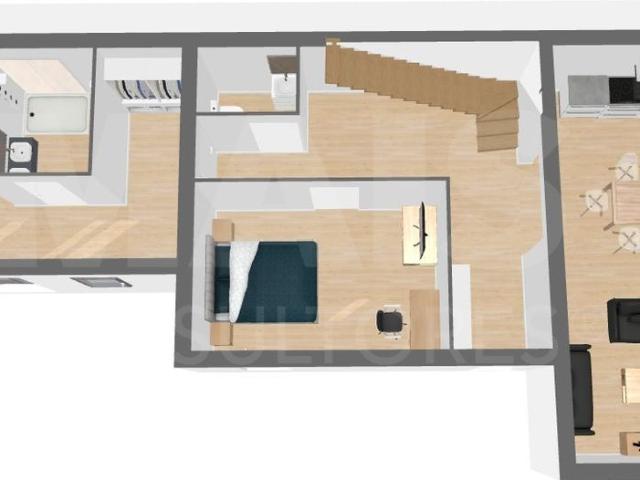 Moradia Remodelada em lote de terreno c/ 600m2