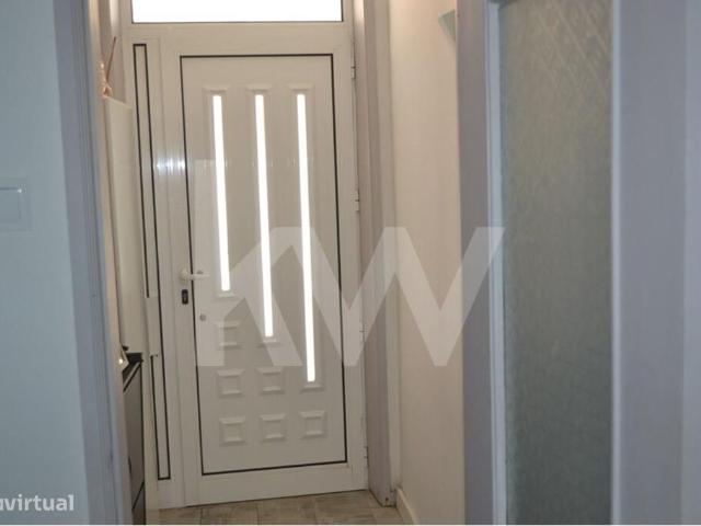 Moradia Remodelada T1+1 no Carvalhido