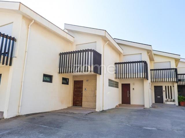 Moradia Renovada Aver o Mar
