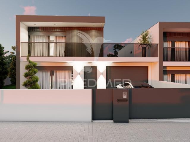 Moradia | Rendufe, Amares Gaveto