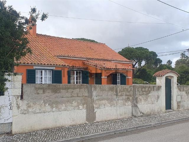 Moradia, Rio de Mouro