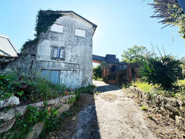 Moradia, Rôge