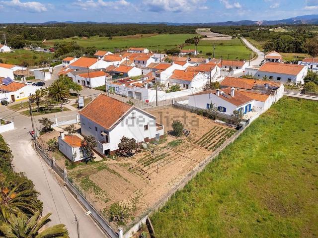 Moradia, Rogil