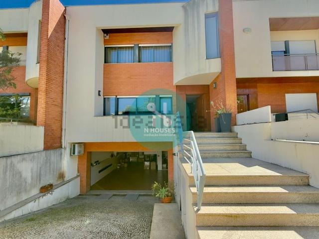 Moradia, São Victor