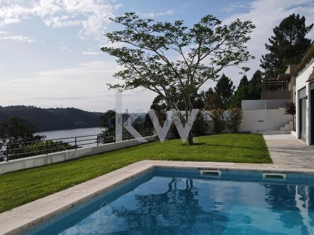Moradia, São Cosme Valbom Jovim