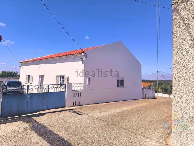 Moradia, São Facundo e Vale das Mós