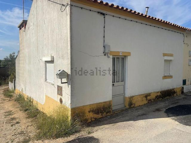 Moradia, São Facundo e Vale das Mós