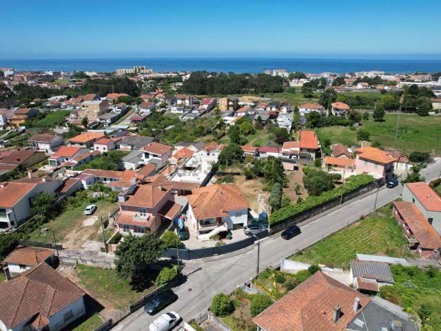 Moradia, São Felix da Marinha